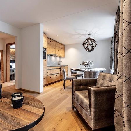 Unique Alpic Style Apartment In The Heart Of دافوس المظهر الخارجي الصورة